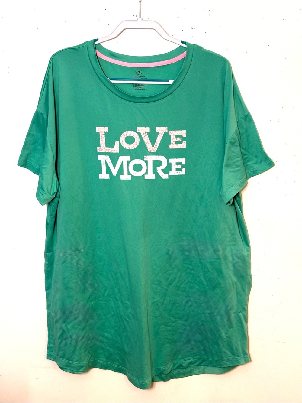 Secret Treasures Green "LOVE MORE" Graphic Nightgown. Size L-XL. EUC.